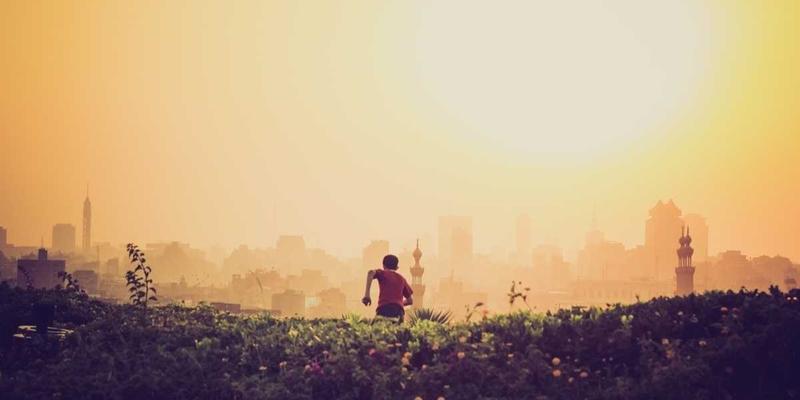 云服务与数据分析驱动下的网络变革：NFV与容器化网络功能融合演进路径