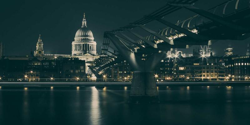 网络技术97：构建以网络安全为基石、数据分析为驱动的智能网络架构